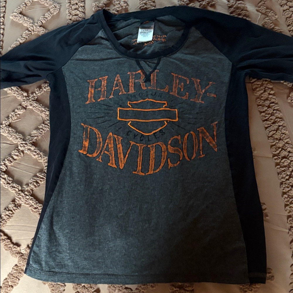 Harley-Davidson ladies ' short Sleeve Raglan Tee in Charcoal & Black
M